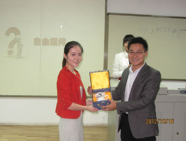 3044am永利集团老员工职业生涯规划系列讲座之 求职及职场经验分享 2(1).JPG