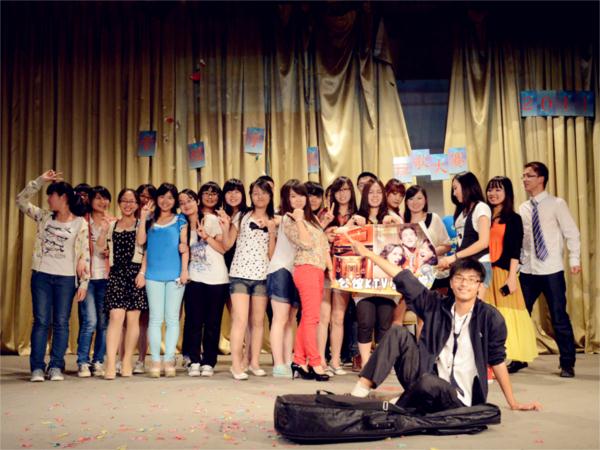 活力“五四”,热血青春——公司2011级班歌大赛火热上演02(1).jpg